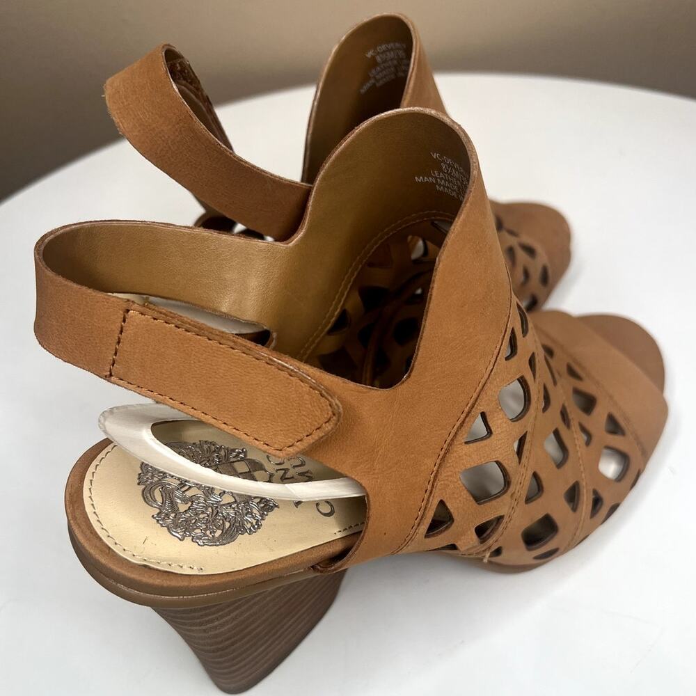NWOT Vince Camuto Deverly Cutout Nubuck Heeled Sandals 8.5 - Picture 3 of 7